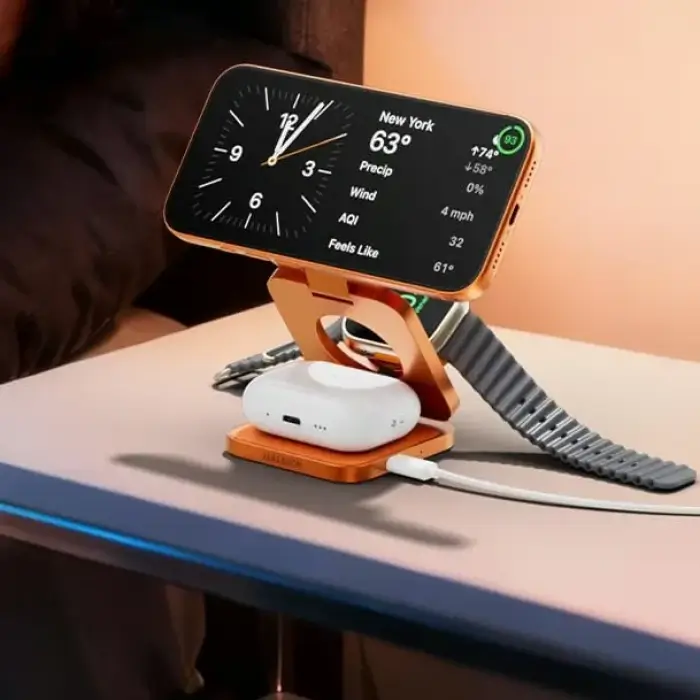 Win iPhone 17 Pro and Lululook Charging Station